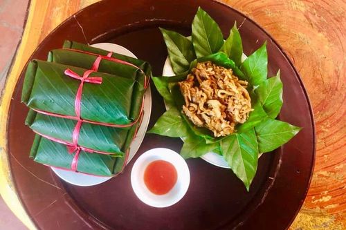 Mải mê với nem nướng Hữu Lũng