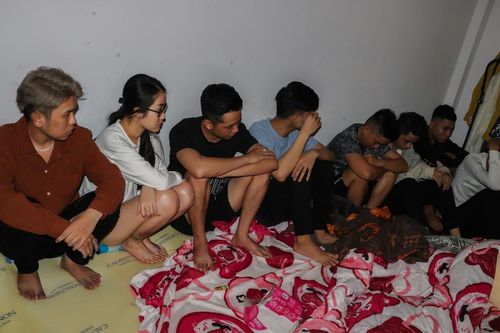 Thuê nhà rồi tụ tập bạn bè đến 'bay lắc'