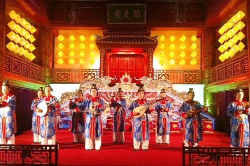 Trình diễn 15 di sản văn hóa phi vật thể được UNESCO ghi danh