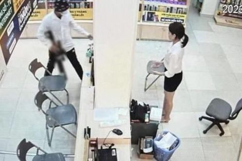 Bắt giữ kẻ cầm súng cướp cửa hàng Thế giới di động