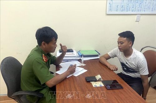 Bắt đối tượng dùng súng cướp cửa hàng Thế giới di động ở Vĩnh Phúc