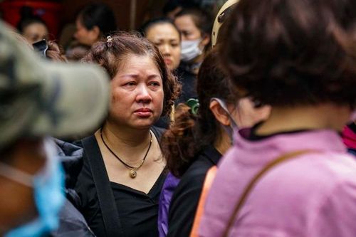 Hội LHPN Hải Phòng kêu gọi chung tay cùng hội viên, phụ nữ chợ Tam Bạc vượt qua khó khăn do vụ hỏa hoạn