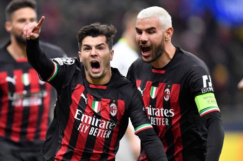 Milan thắng ở vòng knock-out Champions League sau 10 năm