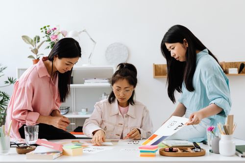 Dân công sở 'phát triển thầm lặng'