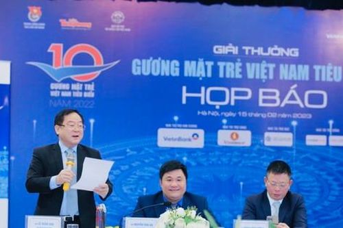 Chủ nhân 2 Huy chương Vàng Olympic Toán quốc tế lọt đề cử Top 20 Gương mặt trẻ Việt Nam tiêu biểu