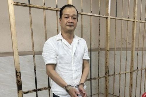 Trinh sát hình sự bắt đối tượng mua bán xe gian ở TP HCM
