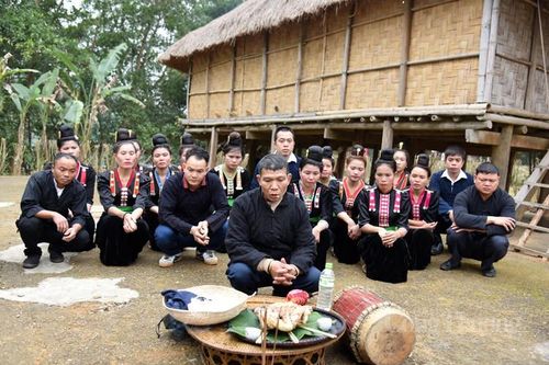 Lễ tạ ơn của dân tộc Kháng, răn dạy con cháu nhớ về cội nguồn