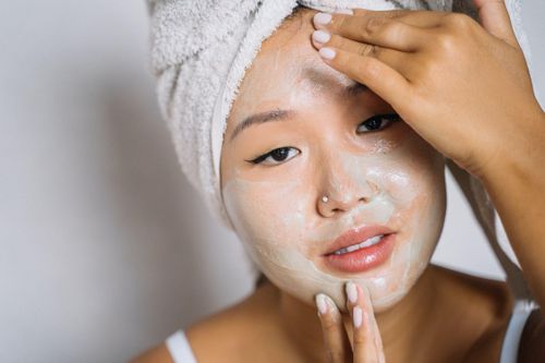 Thời gian lý tưởng skincare và đi ngủ để có làn da khỏe mạnh