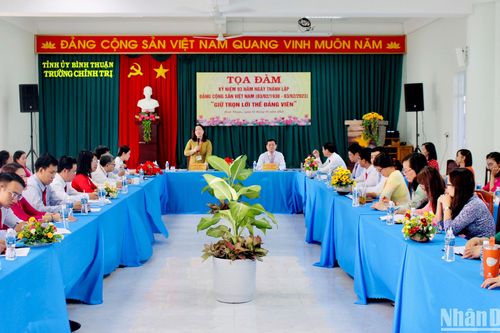 Bình Thuận tổ chức đợt sinh hoạt chính trị 'Giữ trọn lời thề đảng viên'