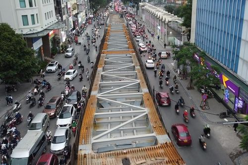 Hình hài cầu vượt chữ C Chùa Bộc - Phạm Ngọc Thạch ra sao sau hơn 1 năm thi công