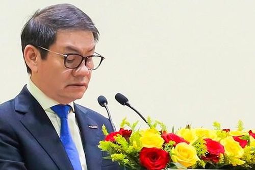 Tỷ phú Trần Bá Dương muốn bán hết 120.000 xe hơi trong năm nay