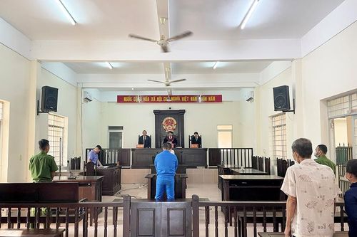 Xét xử rút kinh nghiệm vụ án tàng trữ trái phép chất ma túy