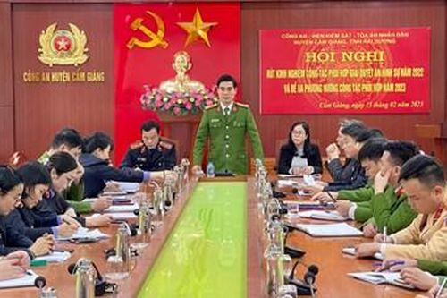 VKSND huyện Cẩm Giàng họp rút kinh nghiệm công tác phối hợp giải quyết án hình sự