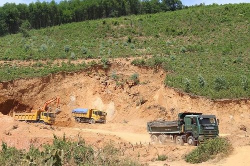 Thanh Hóa: Nhiều 'anh tài' trả giá cao giành quyền khai thác 10 mỏ khoáng sản