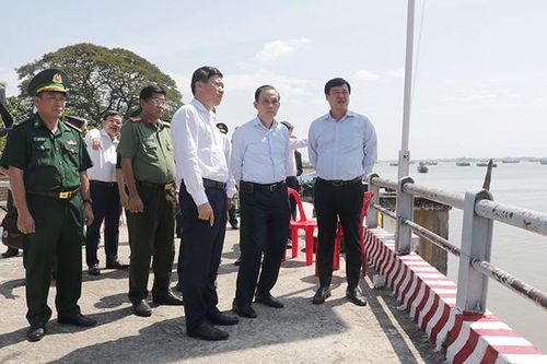 Đoàn công tác của Ban Đối ngoại Trung ương khảo sát tại khu vực biên giới của tỉnh Đồng Tháp