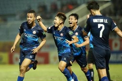 Đánh bại SHB Đà Nẵng, TopenLand Bình Định tạm thời dẫn đầu bảng xếp hạng