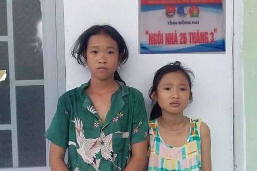 Mẹ già chật vật vì không có 60 triệu đồng lo viện phí cho con