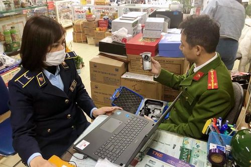 Phát hiện cửa hàng bán máy đo nồng độ cồn không nguồn gốc xuất xứ