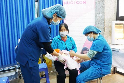 Mở rộng tầm soát, chẩn đoán, điều trị bệnh tật trước sinh và sơ sinh