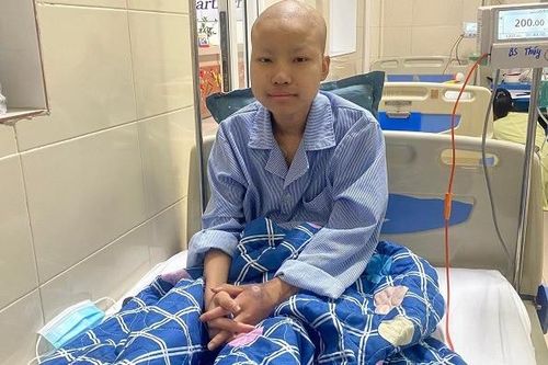 Nam sinh lớp 11 chỉ mong có được một giấc ngủ ngon