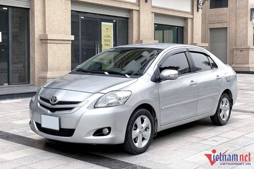 Với 200 triệu, người Việt mua được ô tô xăng nào nếu không thích xe điện?