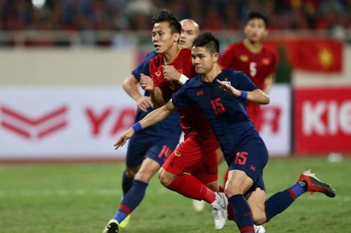 Nỗi buồn bóng đá Việt Nam: 'Gãy xương sống' V.League, bao giờ mới theo kịp Thái Lan?