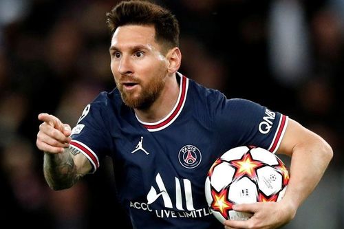 Huyền thoại Đức: 'Messi được trọng tài bảo vệ, Maradona thì không'