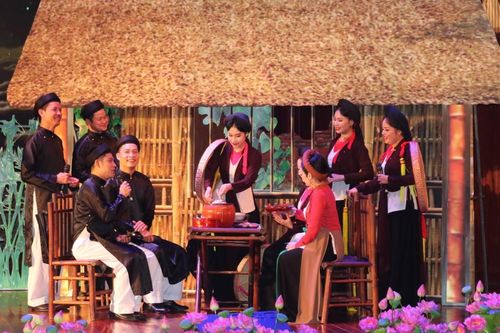 Dựng sân khấu, khán đài 5.000 chỗ cho khai mạc Festival Về miền Quan họ 2023