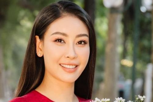 Hoa hậu Hà Kiều Anh đẹp mặn mà tuổi 48