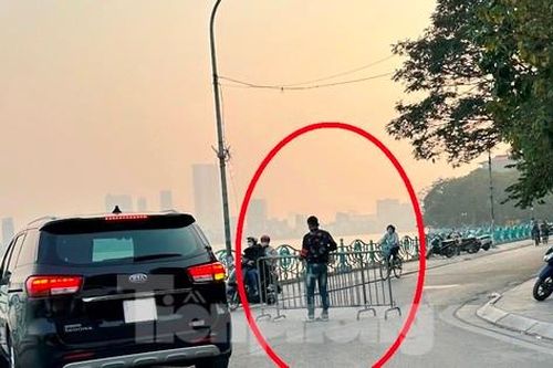Đề xuất thu hồi giấy phép bãi xe 'chặt chém' giá