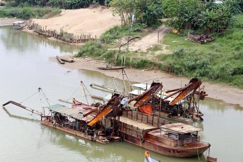 Quảng Nam: Nhiều công trình 'tiến thoái lưỡng nan' vì thiếu cát xây dựng