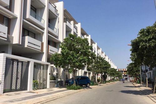 Biệt thự và nhà liền kề vẫn khó giảm giá