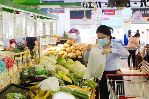 Bất chấp cầu suy giảm, bán lẻ vẫn hút dòng vốn đầu tư khủng