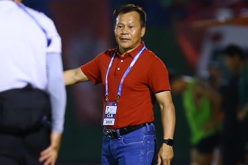 HLV đầu tiên mất việc ở V.League 2023