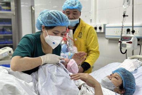 Tỷ lệ sinh mổ của Việt Nam cao bất thường, vượt xa khuyến cáo của WHO