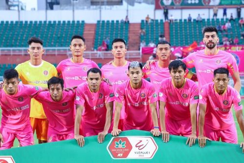 CLB chống rớt hạng và thăng hạng, chỉ cần mua suất là xong?