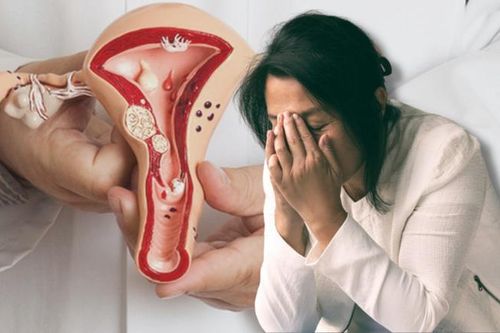 Phát hiện K buồng trứng sau một lần đi khám, cảnh báo sai lầm nhiều chị em hay mắc