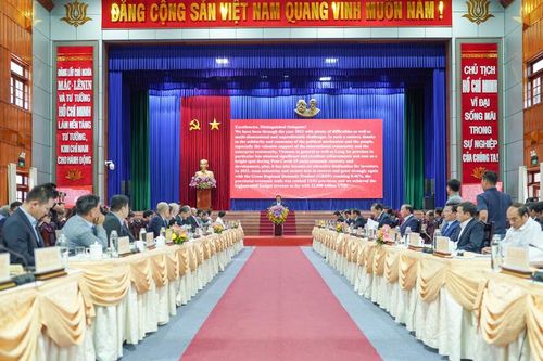 Hội nghị gặp gỡ giữa lãnh đạo tỉnh với các cơ quan ngoại giao, Hiệp hội, doanh nghiệp