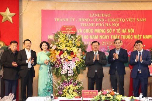 Bí thư Thành ủy Hà Nội: Đóng góp của hệ thống Y tế Thủ đô là rất vinh quang, vẻ vang