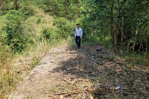 Đường liên thôn A Rom - Pa Ring - Cân Sâm (Thừa Thiên - Huế): Dự án kết thúc nhưng đường vẫn… chưa làm xong