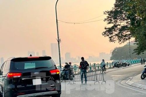 Công an quận Tây Hồ phản hồi về phản ánh bãi trông xe 'chặt chém'
