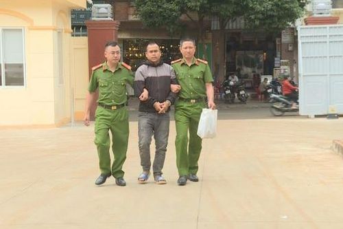 Khởi tố kẻ phá két sắt trộm 600 triệu đồng của hàng xóm