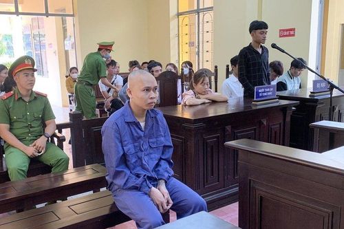 Mâu thuẫn sau tiếng nẹt pô, người bị đâm trọng thương kẻ đi tù