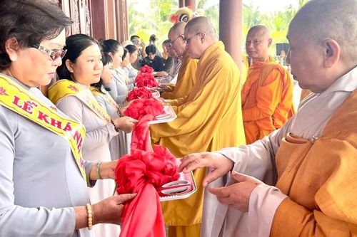 Vĩnh Long: Chùa Phước Viên tổ chức lễ khánh tạ ngôi Tam bảo sau hơn 10 năm trùng tu