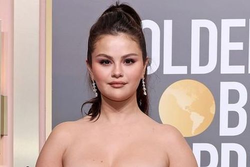 Sau ồn ào với Hailey Bieber, Selena Gomez ngưng sử dụng mạng xã hội: 'Tôi đã quá già!'