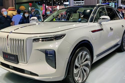 Thêm nhiều ô tô giảm giá, riêng xe Trung Quốc hạ sâu hơn nửa tỷ đồng