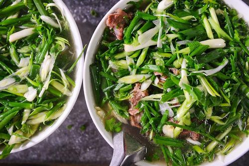 Phở Thìn Lò Đúc và loạt quán phở Hà Nội 'đắt cắt cổ', thực khách tranh cãi tối ngày