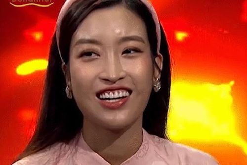 Hoa hậu Đỗ Mỹ Linh bị chê trên sóng truyền hình: Cư dân mạng quá khắt khe?
