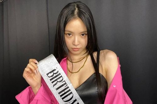Son Na Eun rũ bỏ hình tượng ngây thơ