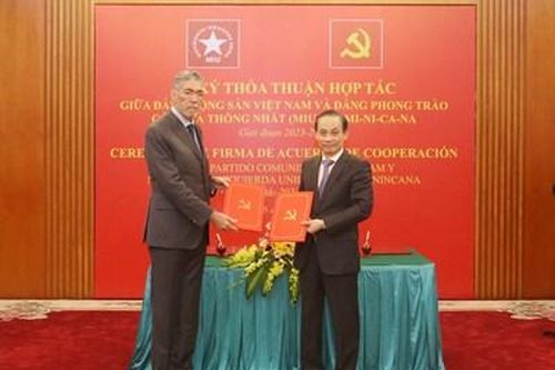 Lễ ký thỏa thuận hợp tác giữa Đảng Cộng sản Việt Nam và Đảng Phong trào Cánh tả Thống nhất Cộng hòa Dominicana